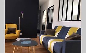 Appartement De Caractère Avec Terrasse.